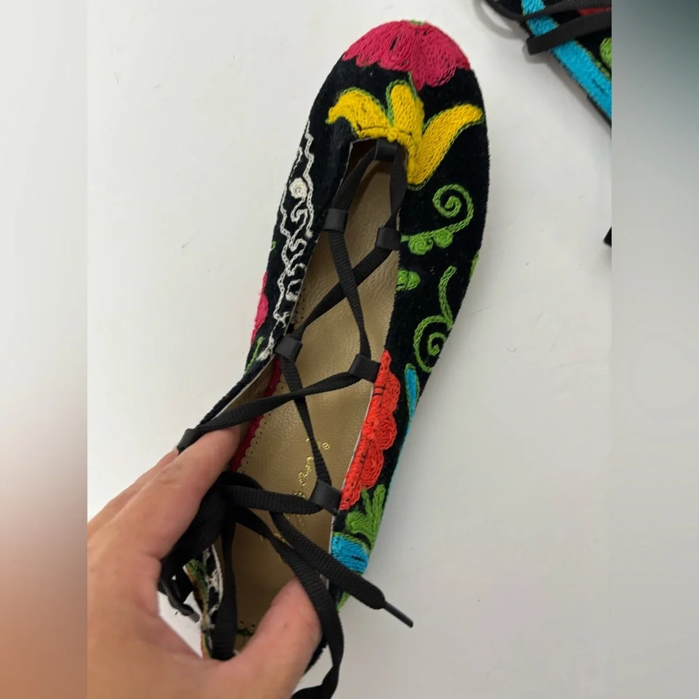 ZEYZANI Black Multicolored Lace Up Babettes Ballet Flats Women’s Size 9-9 1/2